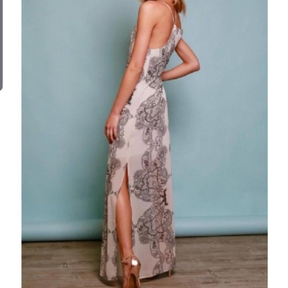 Lumiere Black + Cream Paisley Print Maxi Dress - Picture 2 of 5